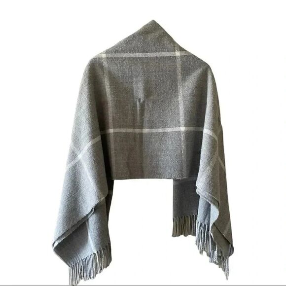 2 for $30 J Crew Gray Oversized Plaid Blanket Scarf Fringe Throw - Picture 4 of 9